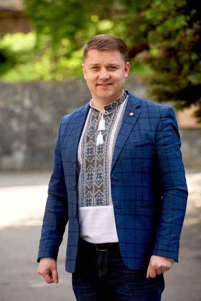 Міський голова Рівного Олександр Третяк, вишиванка, день вишивки, день вишивки 2022
