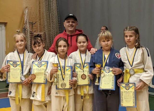 Дзюдоїсти з Рівненщини перемогли у змаганнях на Хмельниччині
