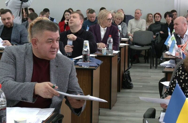 Депутати Рівнеради під тиском розподілила 617 млн грн бюджету