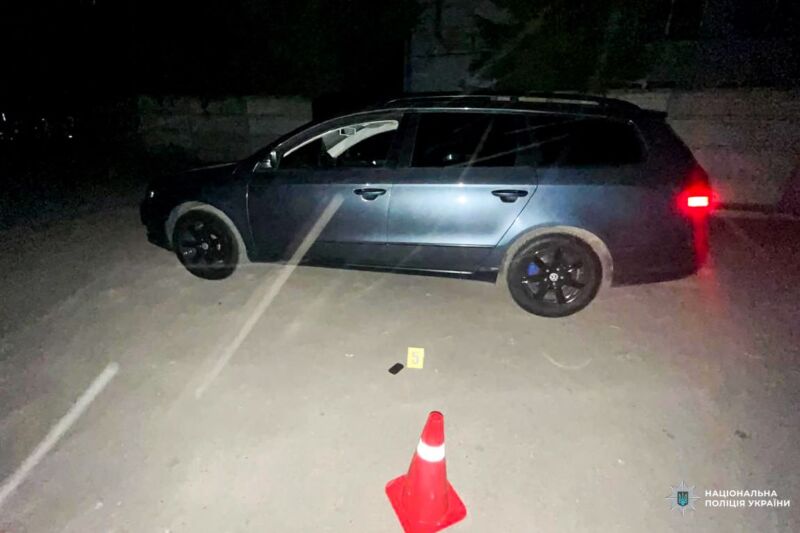 З ножем на водія: у Здолбунові зловмисник намагався викрасти автівку 2
