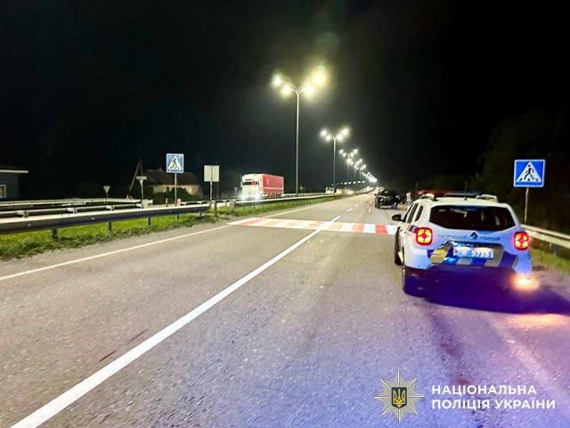На Рівненщині водій позашляховика збив на смерть чоловіка (ФОТО) 1