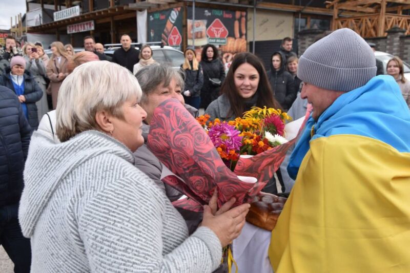 Рівненщина зустріла воїна, що понад три роки перебував у російському полоні 2