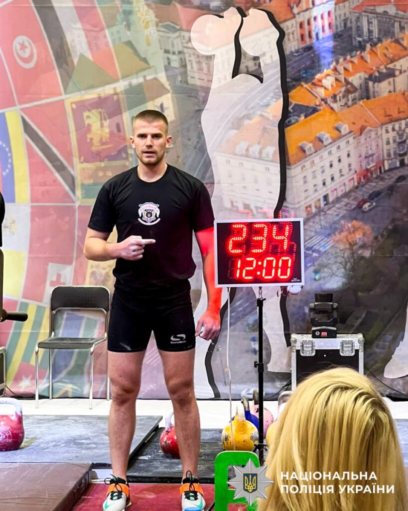 Поліцейський із Рівненщини став одним із найкращих спортсменів світу 1