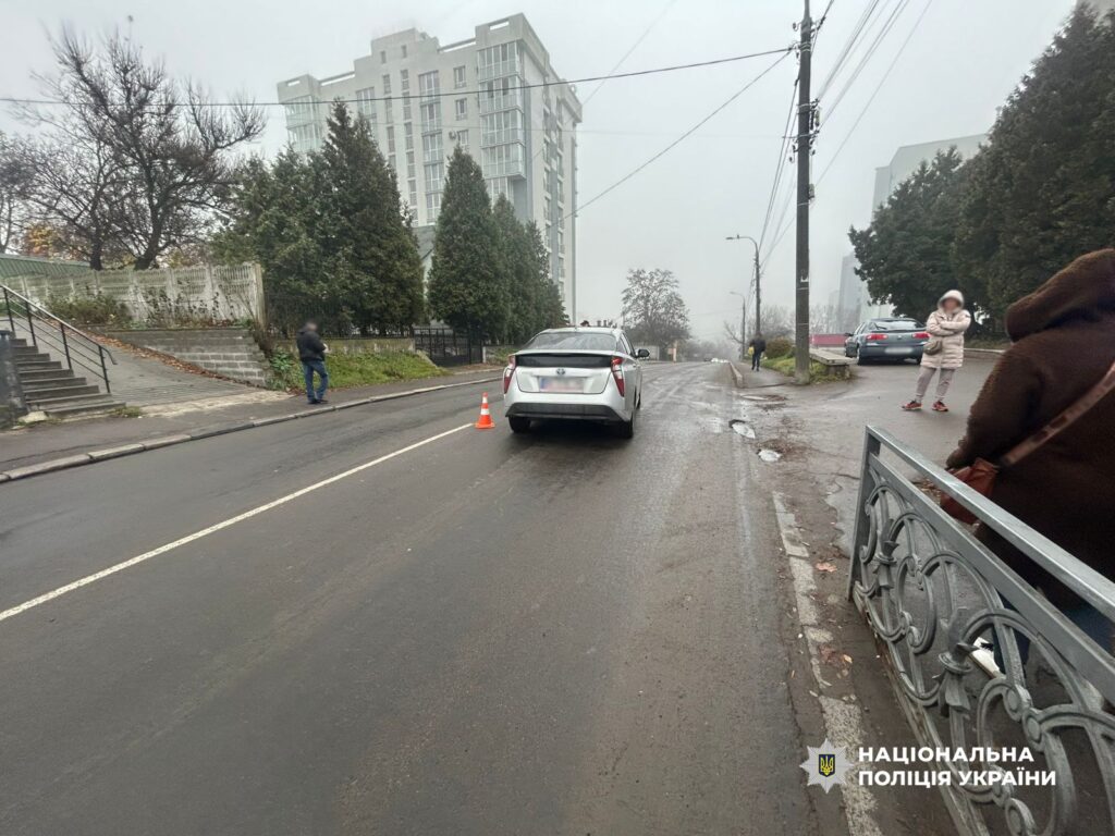 У Рівному водійка збила дитину, яка переходила дорогу на зелене світло 2