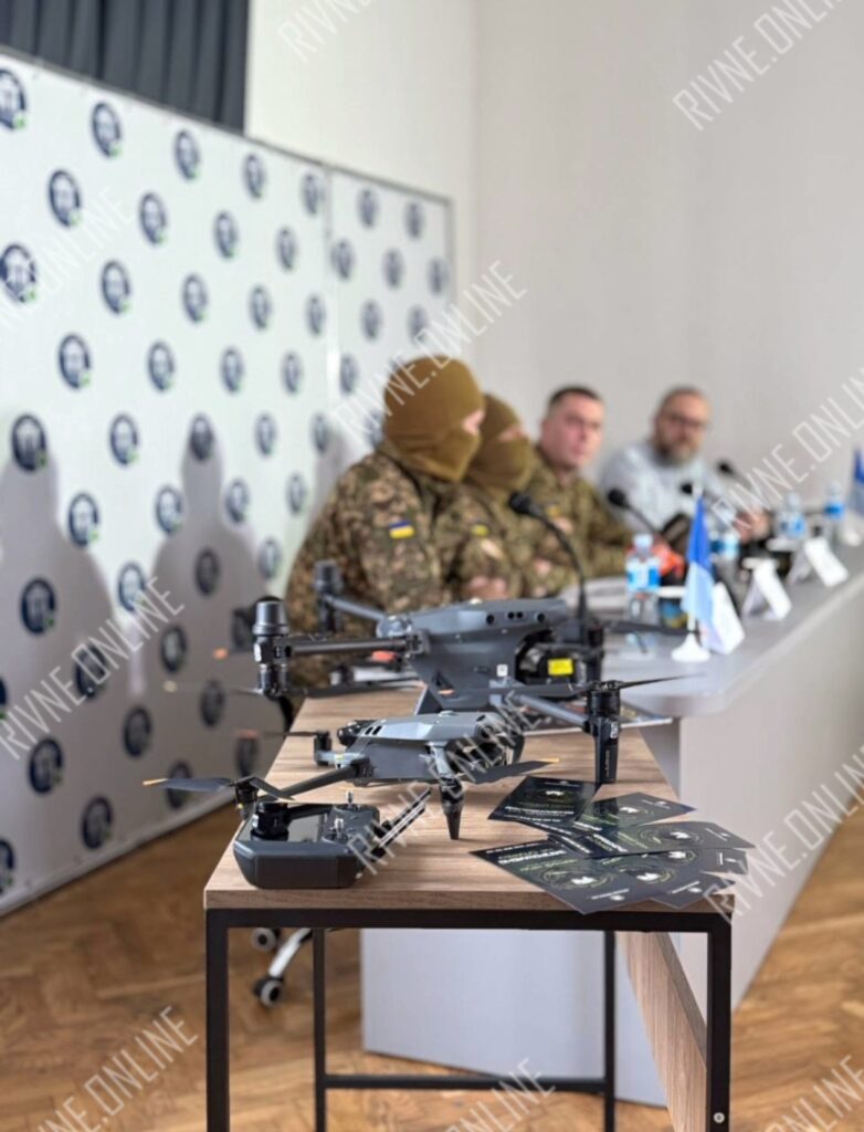 У пресцентрі Рівне Онлайн презентували підрозділ безпілотників Нацгвардії «Чорний Крук» 1