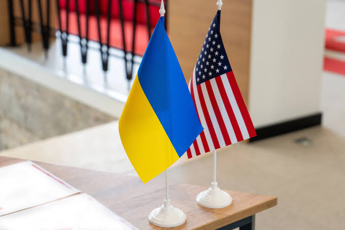 України та США