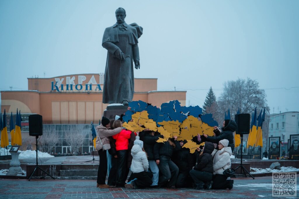 У Рівному у День Соборності утворили символічний ланцюг єдності (ФОТО) 3
