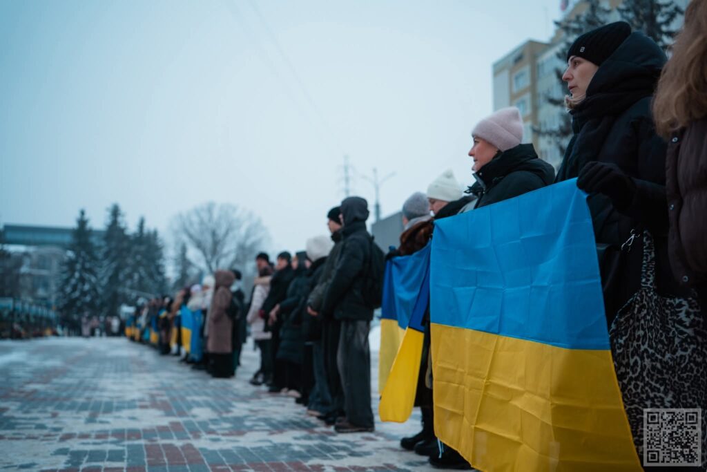 У Рівному у День Соборності утворили символічний ланцюг єдності (ФОТО) 7