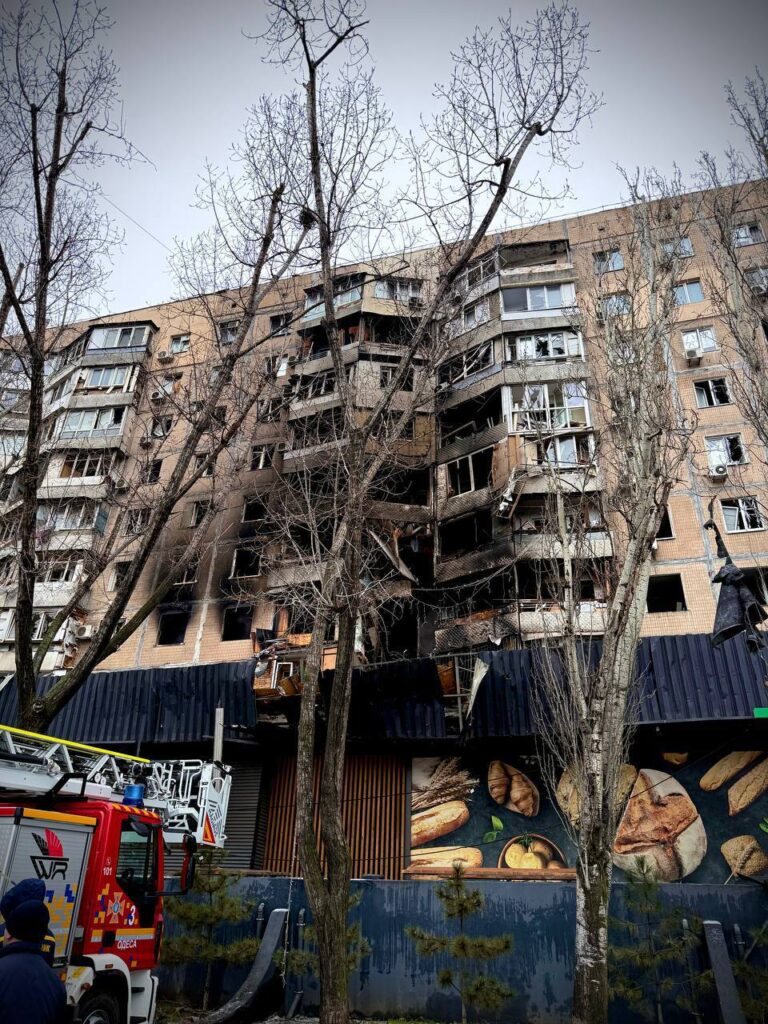 З'явилися фото наслідків атаки рф по Одесі 8