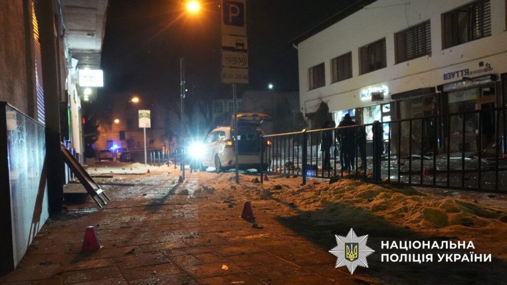 Теракт у Львові: унаслідок вибухів загинула 23-річна поліціянтка, багато поранених 1