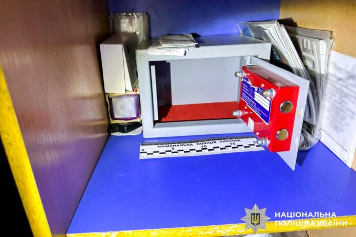 Магазин у Рівному обікрали Магазин у Рівному обікрали