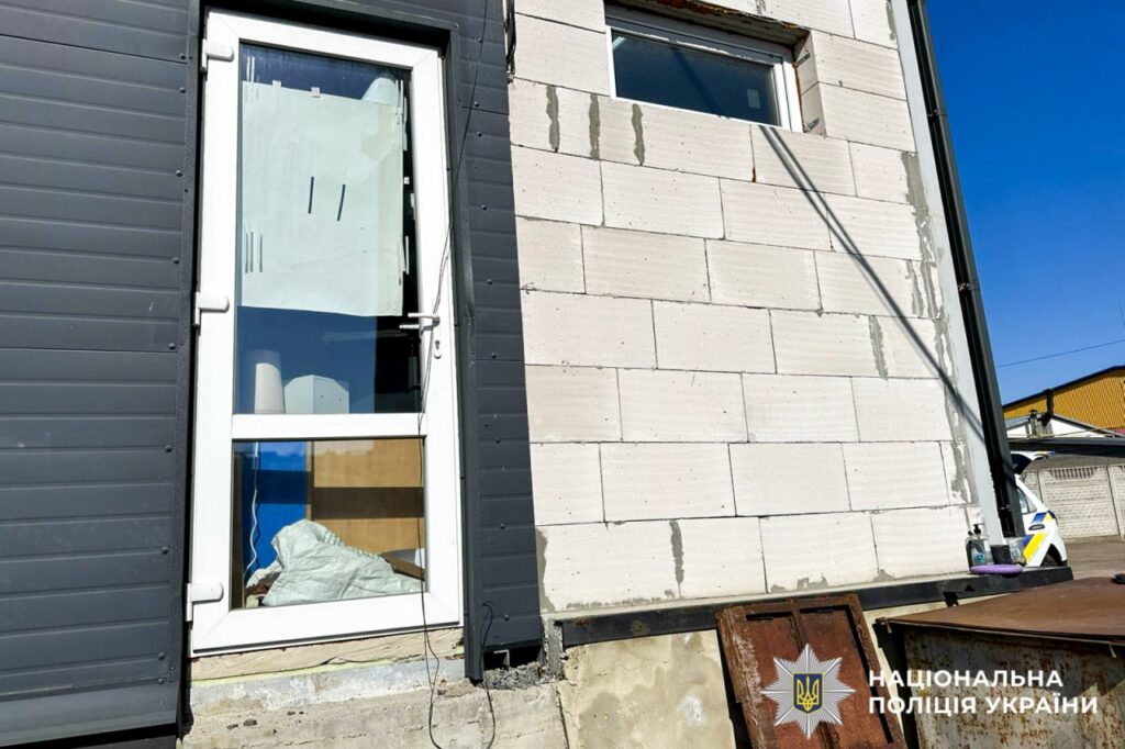 Магазин у Рівному обікрали на 100 тисяч гривень: деталі 1 Обікрали магазин у Рівному