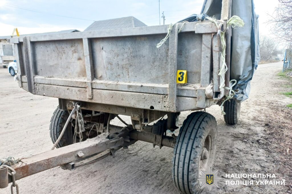 трактор наїхав