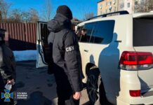 СБУ викрила у Рівненській області «сімейний підряд»: допомагали чоловікам отримувати відстрочки від мобілізації Викрили лікарів на схемі по уникненню мобілізації