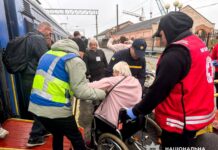 У Рівному зустріли четвертий у цьому році евакуаційний потяг Зустріли евакуаційний поїзд