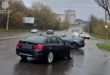 Втік з місця ДТП, але зупинив бордюр: у Рівному затримали п’яного водія Renault п'яного водія Renault