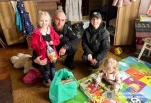 Напередодні Великодня рокитнівські поліцейські відвідали родини, які опинилися у складних життєвих обставинах