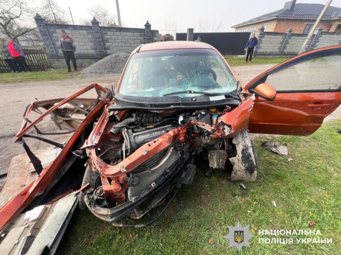Пошкоджений автомобіль Chevrolet ДТП у Рівненському районі