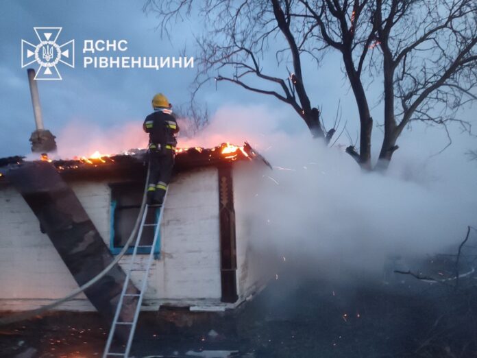 Смертельна пожежа у Рівненській області масштабну пожежу: