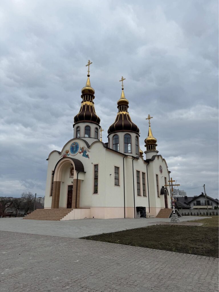 Свято-Троїцький храм рівне
