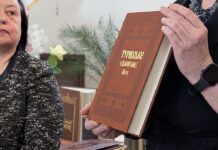 На Рівненщині показали одну з найдавніших книг України, створену у Софії Київській на Рівненщині показали