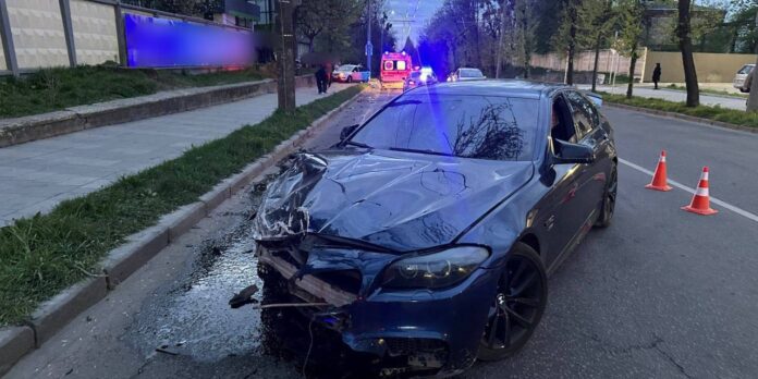 У Рівному зіткнулися два автомобілі зіткнулися два автомобілі
