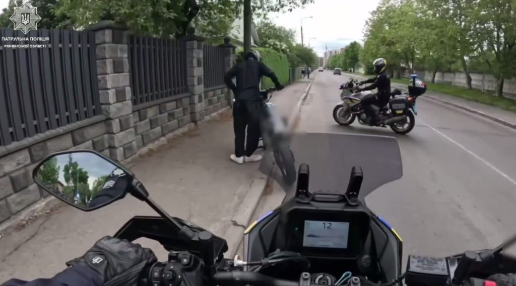 Патрульні зупинили