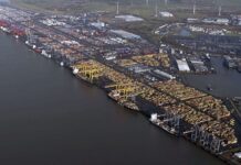 Німеччина переобладнує найбільший автопорт Європи під військові потреби