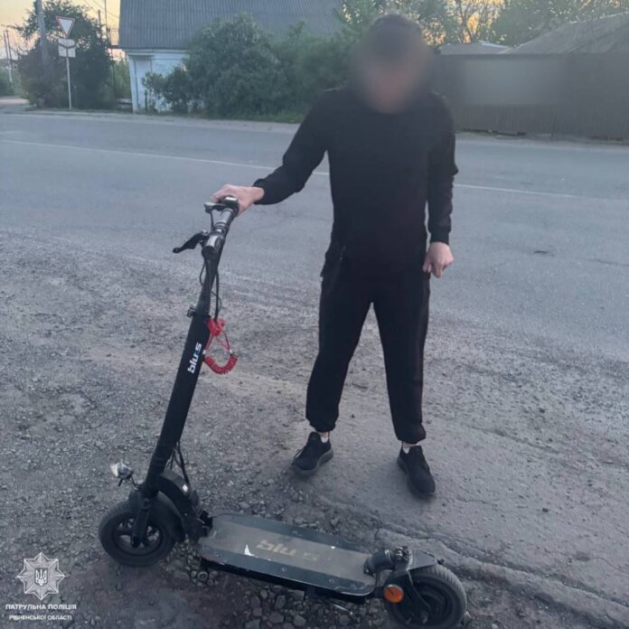 У Дубно зупинили п'яного кермувальника електросамокату