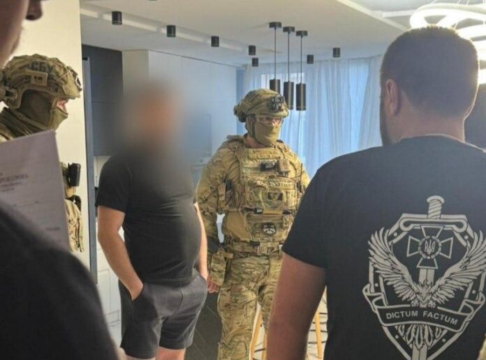 покриванні «порноофісів»
