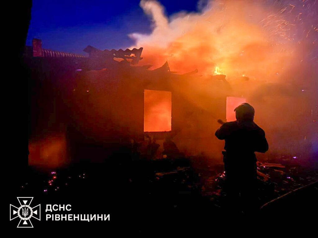 На Рівненщині вщент згорів житловий будинок: є жертви 1 Пожежа у селі Тишниця