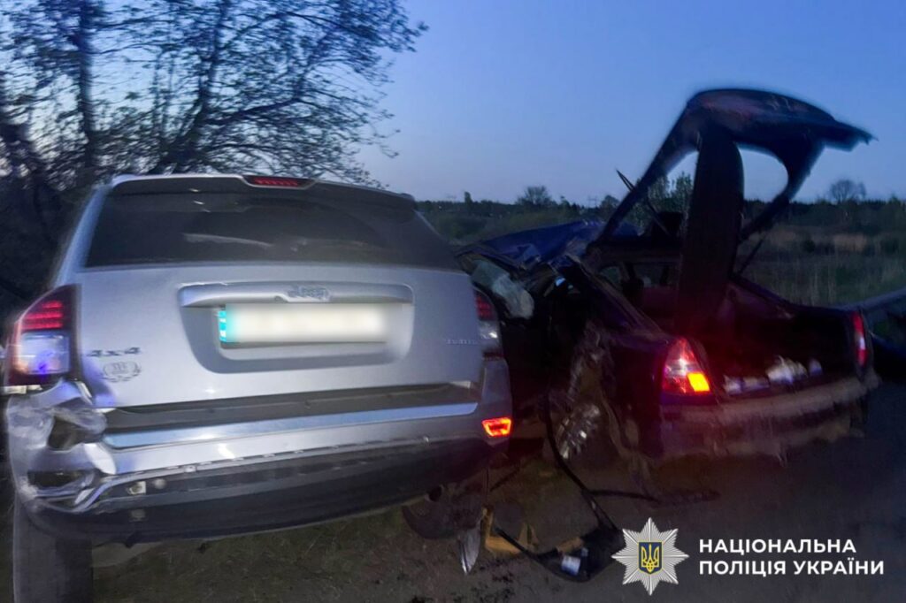 Смертельна ДТП на Рівненщині: один загиблий, інший у лікарні 2 Робота поліції на Смертельна ДТП на Рівненщині