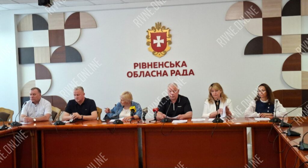 Керівництво «Батьківщини» ввели в оману: Микола Кучерук прокоментував розпуск «білосердечних» в облраді 1 Скандал у фракції батьківщина рівне