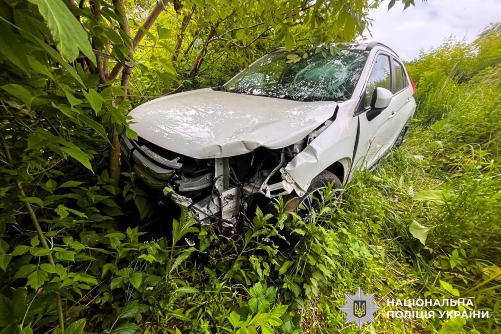 Надзвичайні події Рівненщини: підпал Audi вночі, масштабна ДТП з чотирма травмованими та бурштинові схеми 2