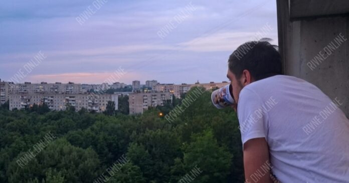 Павло Невесенко вид з балкону Вид з балкону