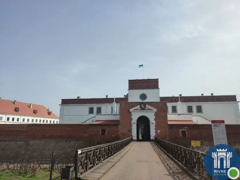 Дубенський замок повідомив важливу інформацію 1