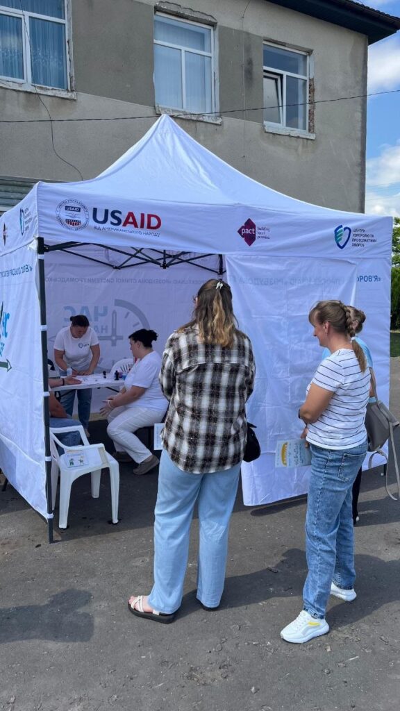 1479 людей отримали обстеження лікарів упродовж двох днів у Дубенському районі 3
