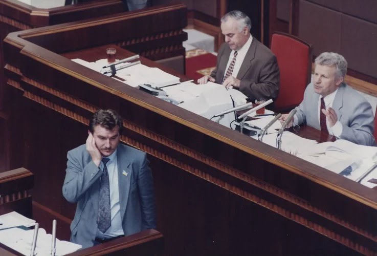 Як ухвалювали Конституцію