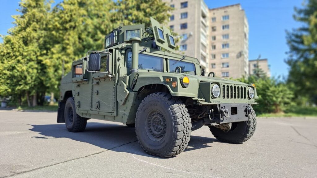 Сьогодні у Парку Молоді «Лебединка» в Рівному працює мобільний рекрутинговий простір Центру спеціальних операцій «А» СБУ 1