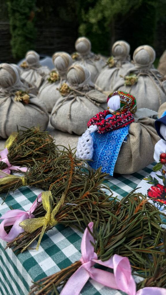 Фестиваль в Музеї лісу у Костополі «Медова ягода – Смак Полісся» зараз у самому розпалі (ФОТО) 3
