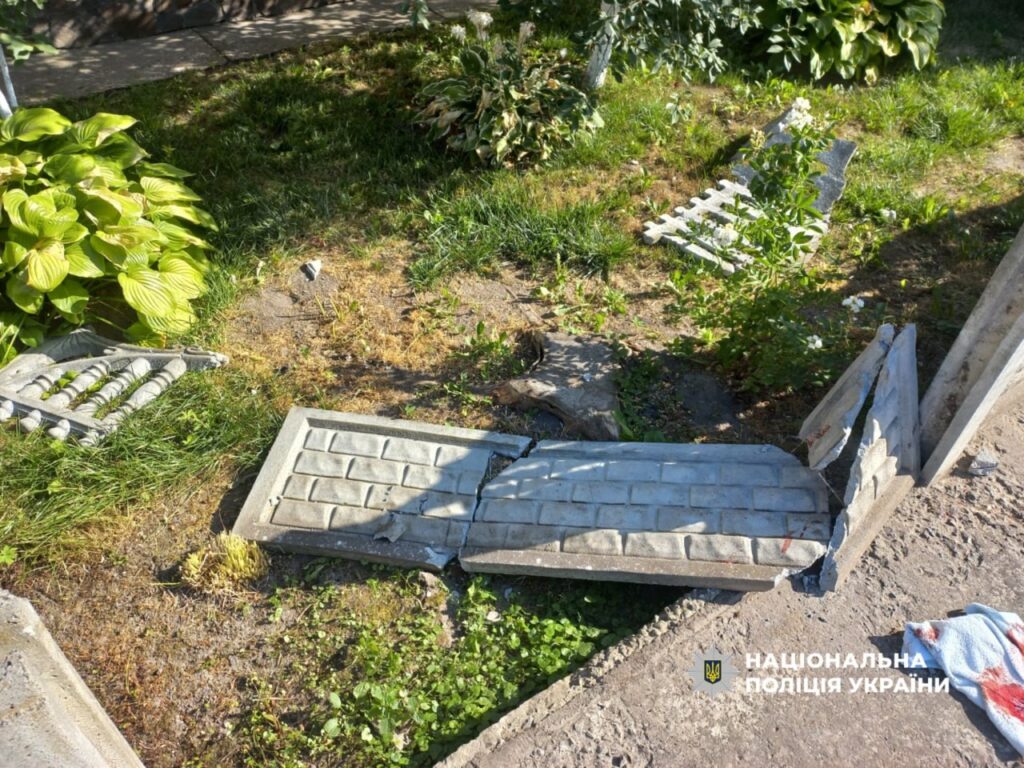 Боротьба за життя: на Рівненщині 17-річний мотоцикліст отримав тяжкі травми в ДТП 2 Місце моторошної ДТП з неповнолітнім у селі Підгай