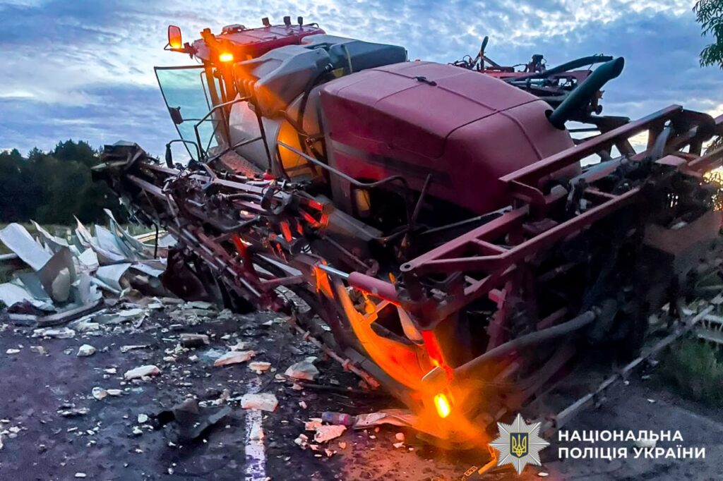 Понівечений транспорт у Рівненському районі