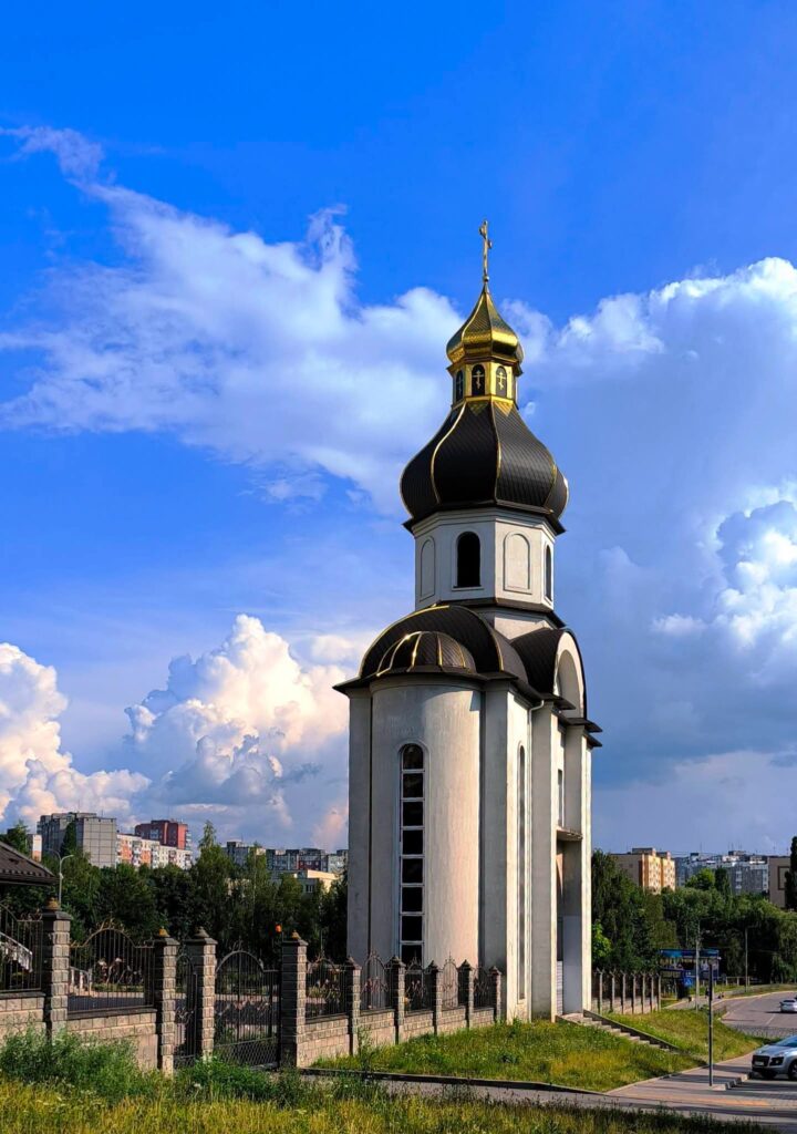 Парасоля чи сонцезахисні окуляри? Погода на Рівненщині 15 липня 1 Прогноз погоди в Рівному синоптик