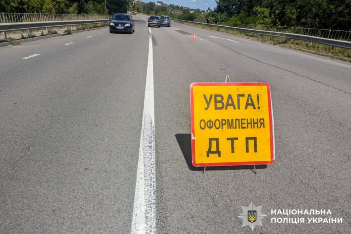 У Рівненському районі внаслідок ДТП травмувалася пасажирка легковика У Рівненському районі внаслідок ДТП травмувалася пасажирка легковика