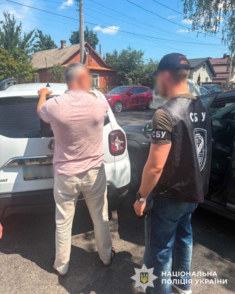 2500$ за «групу»: на Рівненщині двом лікарям повідомили про підозру 1 Затримання лікаря під час отримання хабаря
