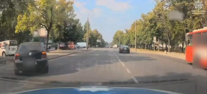 Патрульні переслідували п'яного водія у Рівному Патрульні переслідували п'яного водія у Рівному