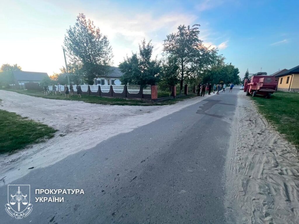 Водія комбайна підозрюють у спричиненні смертельної ДТП на Березнівщині 1