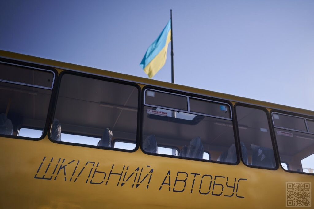 Нові шкільні автобуси для Рівненщини: які 5 ліцеїв отримали транспорт до 1 вересня 1 П'ять нових шкільних автобусів для громад