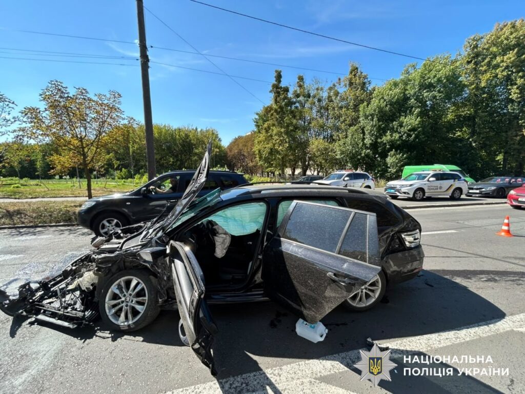 Руйнівні наслідки зіткнення Skoda та BMW