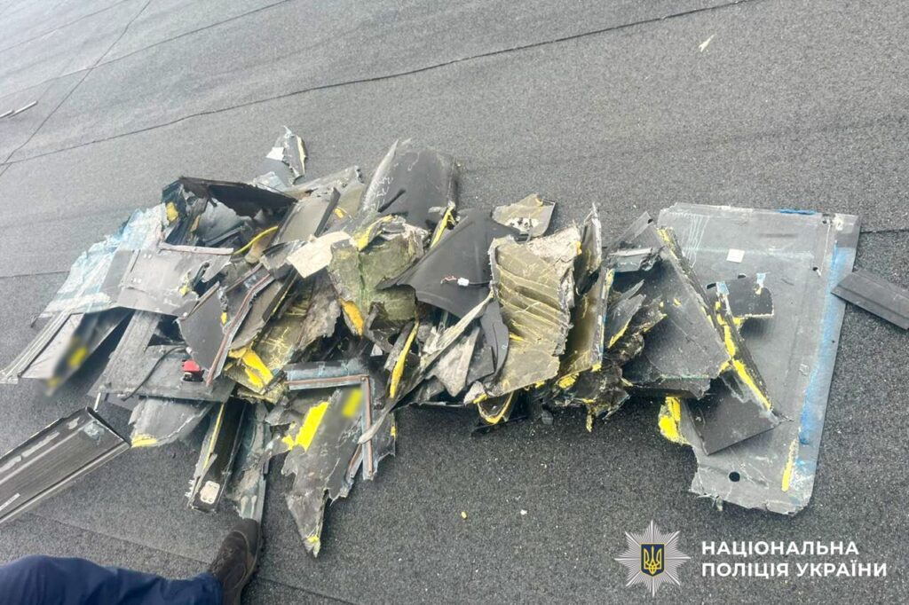 Поліцейські показали, чим рф атакувала Рівненщину під час масованого обстрілу 7 Чим РФ атакувала Рівненщину 1